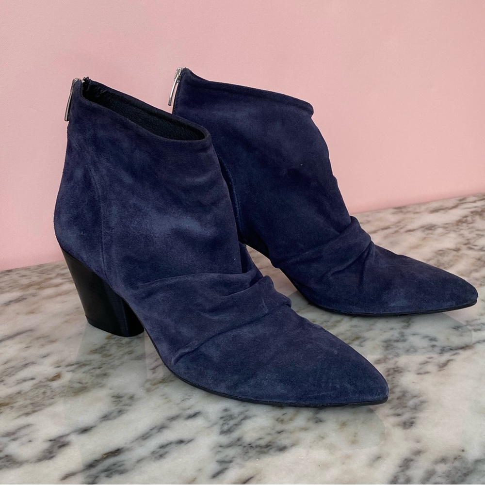 Ron White Navy Suede Pointed-Toe Ankle Bootie size 41